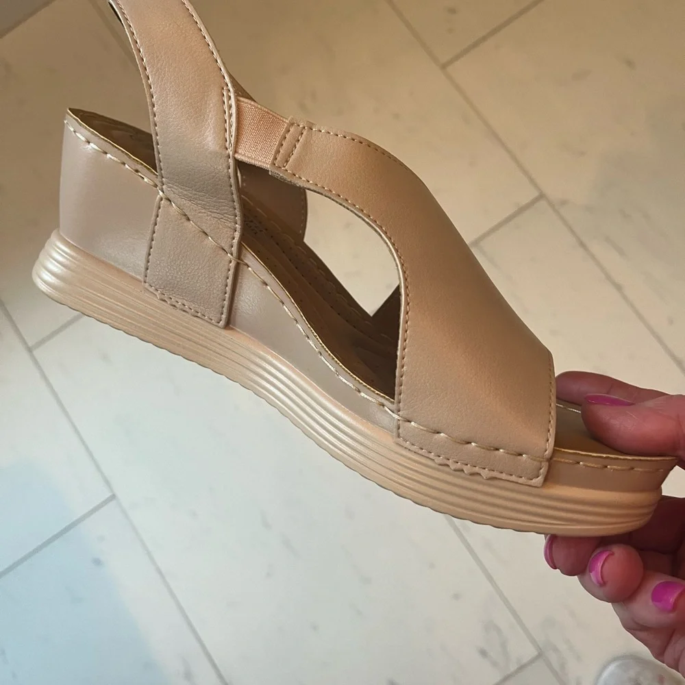 Henry Ferrera Taupe Platform Sandals - Picture 2 of 3